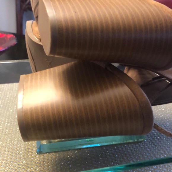 Quipid Wedge Suede and Embroidery Flowers - Heels - Picture 11 of 13